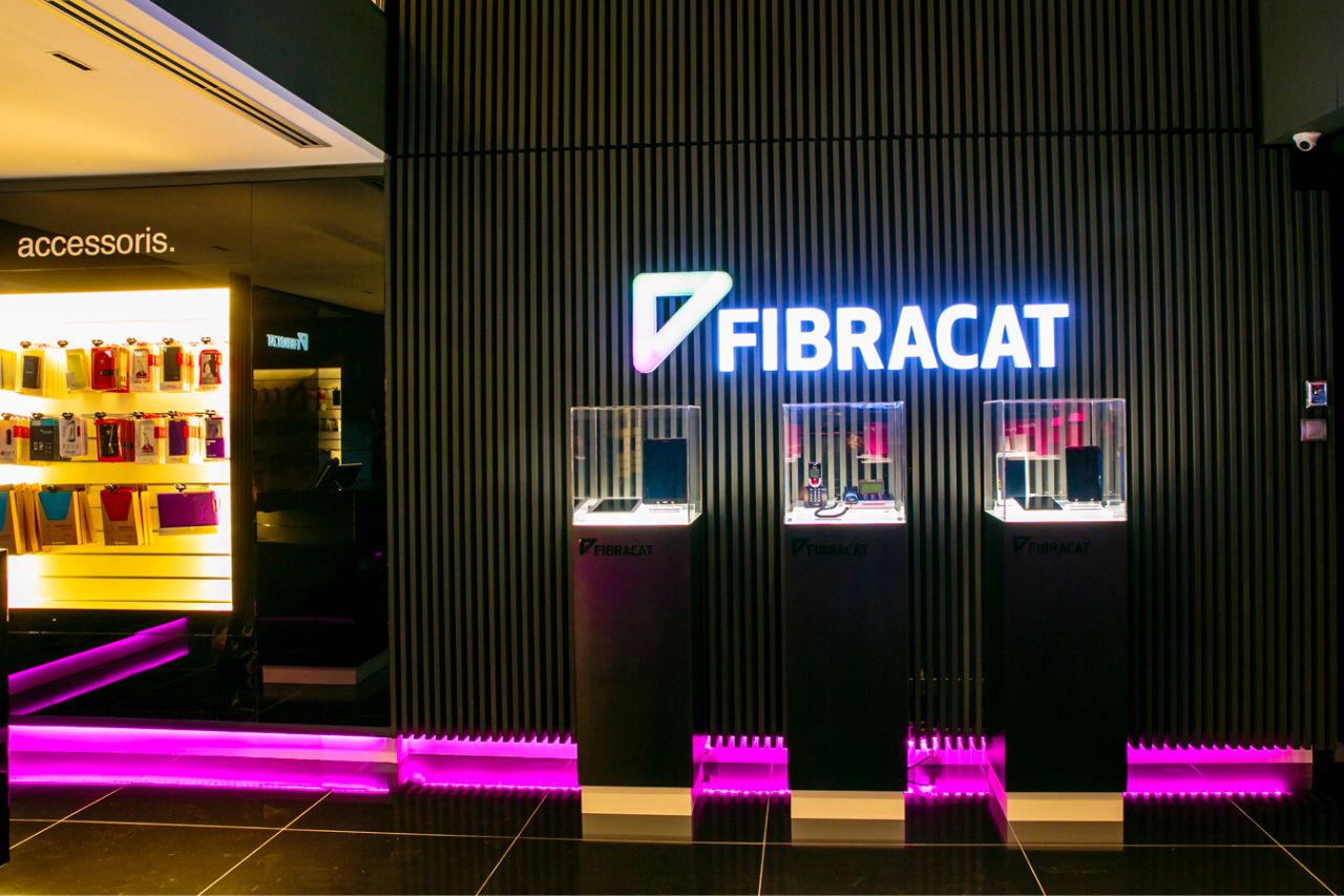 interioristafibracat-storemanresabcn-girona